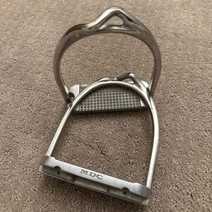 MDC S Classic Stirrup Irons - 4.75”